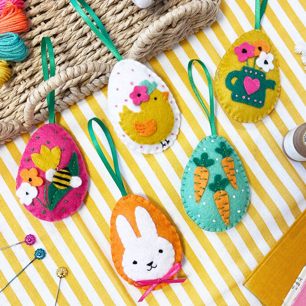 Set of five easter eggs with cute and colourful decorations that you can make with the craft kit